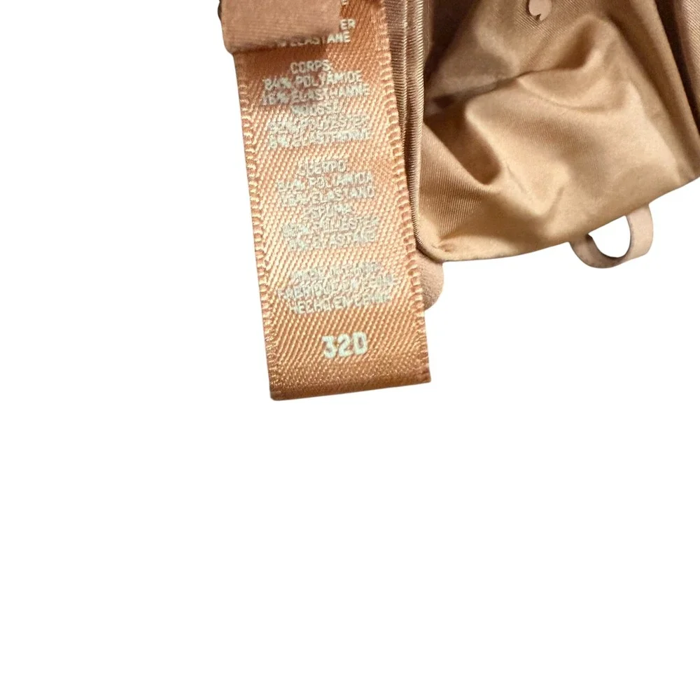 Skims Fits Everybody T-Shirt Bra Nude Clay 32D Wireless Smooth Molded Cup